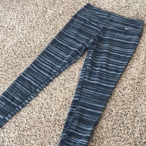 Nike Dri-fit leggings. Size M